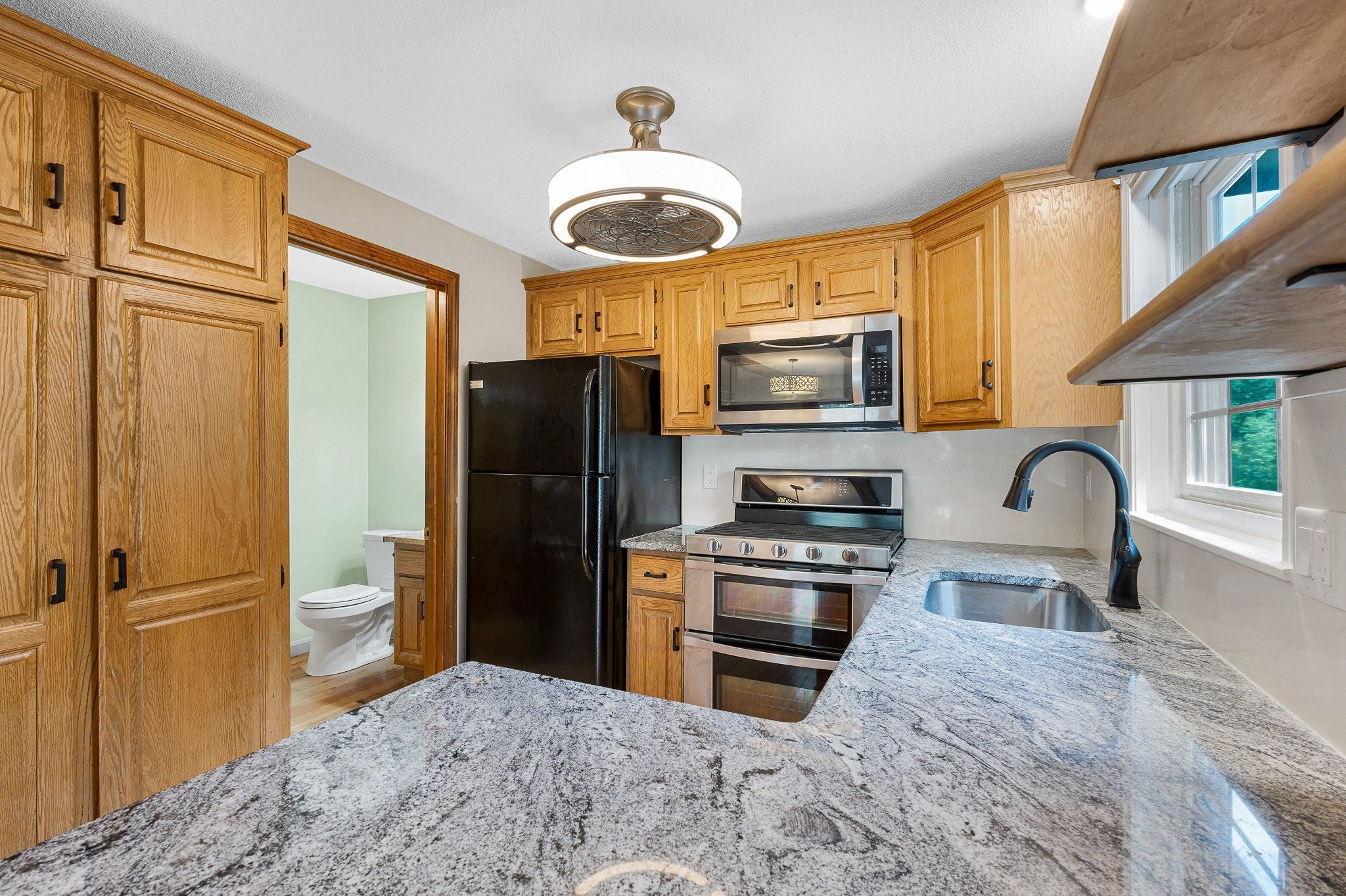 34 Scotty Hollow Dr #E, Chelmsford, MA Photo #14