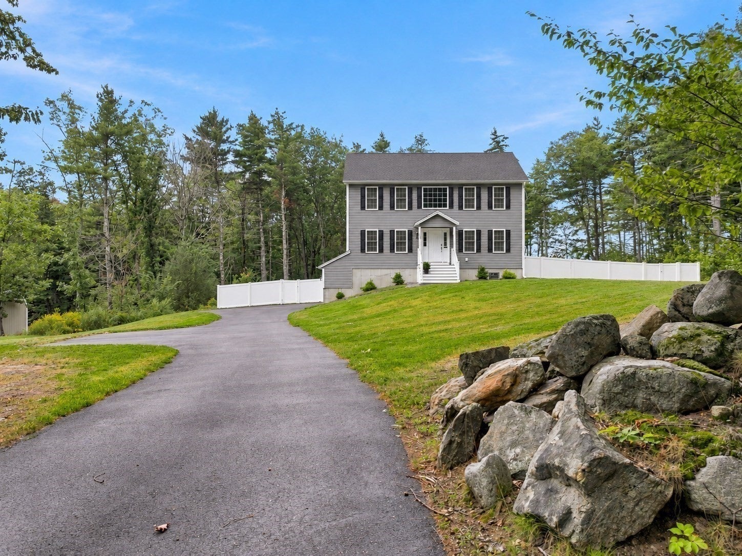 358 Williams Rd, Fitchburg, MA Photo #2