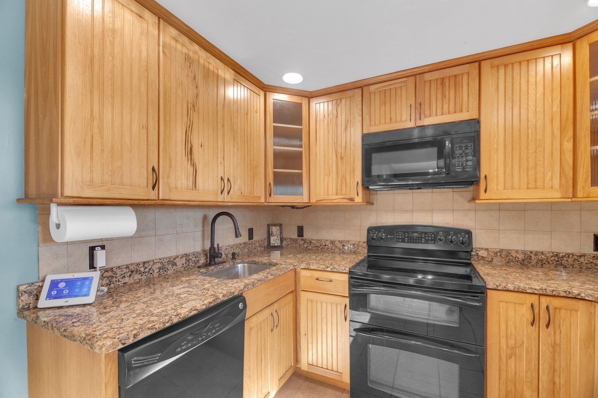 37 Central Ave, Lakeville, MA, 37 Central Ave, Lakeville, MA Photo #11