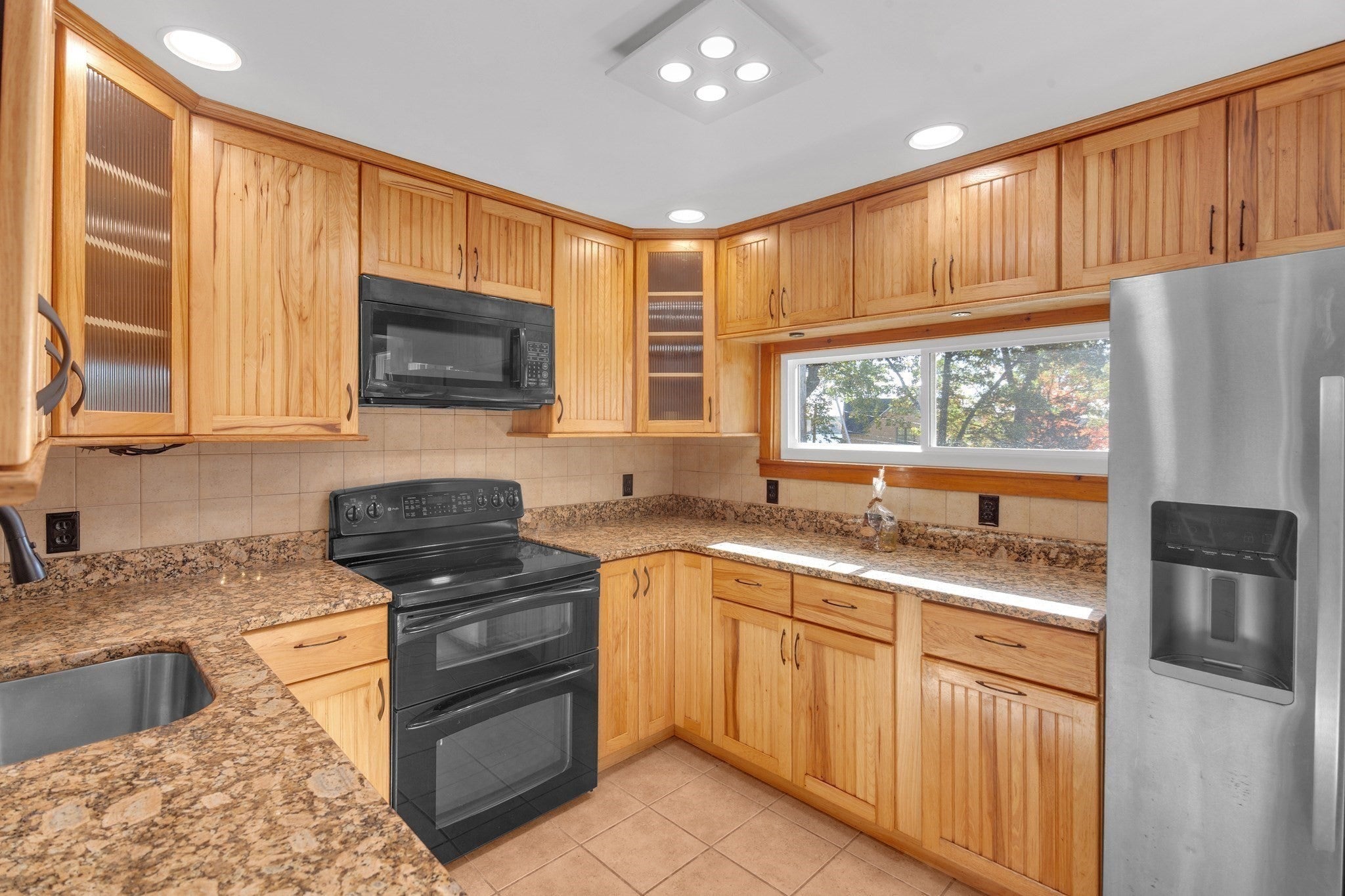 37 Central Ave, Lakeville, MA, 37 Central Ave, Lakeville, MA Photo #10