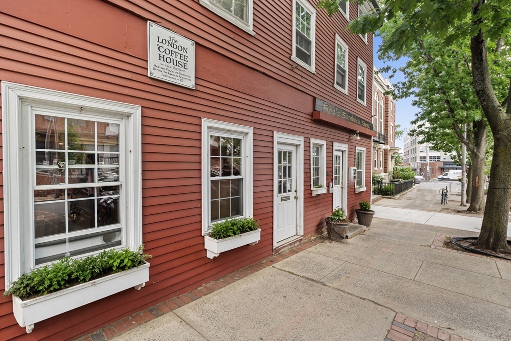13 Central Street