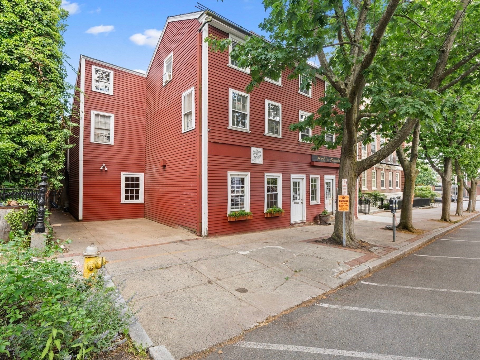 13 Central Street