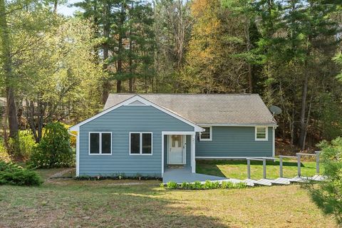 21 Dug Hill Rd Holland MA 01521