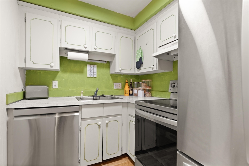 1 Royal Crest Dr #3, Randolph, MA Photo #10