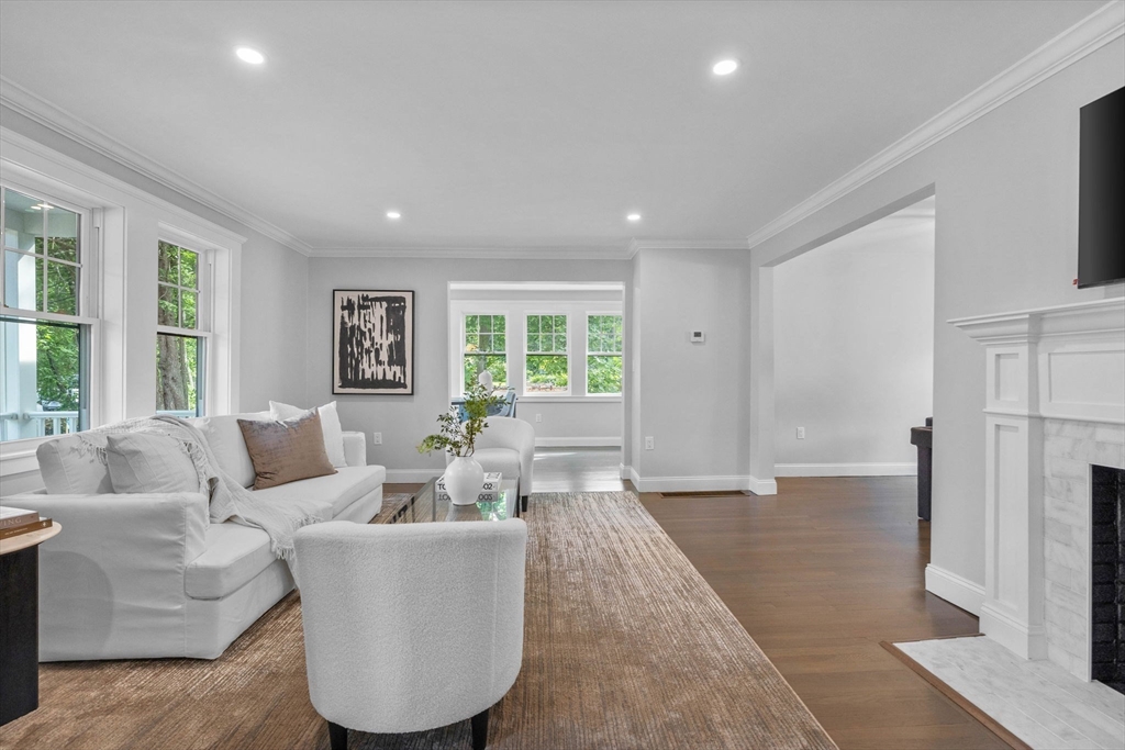 160 Forest Hill