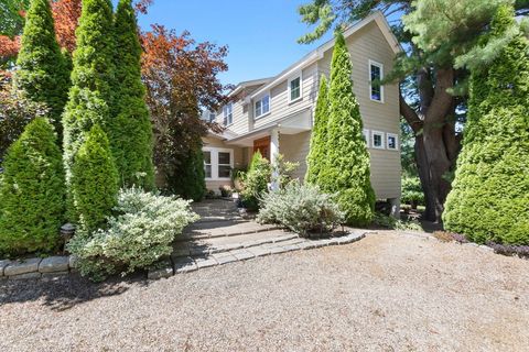 11 Beacon St Amesbury MA 01913