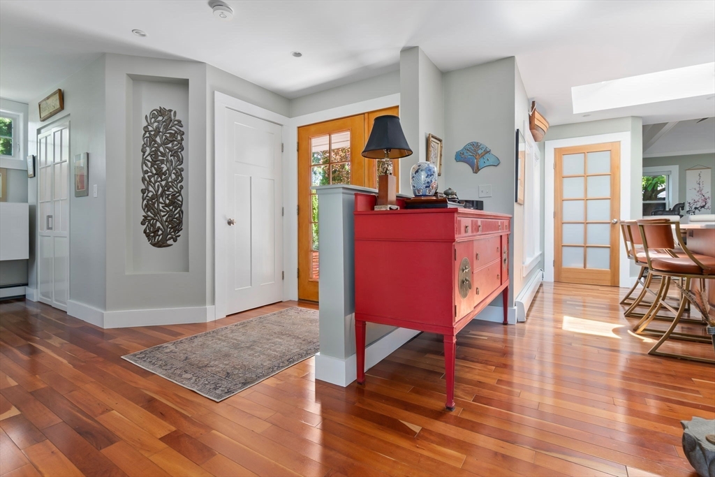 11 Beacon St