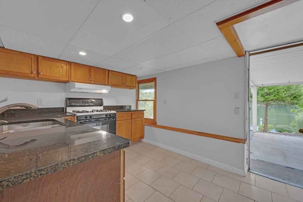 19 Crocker Ave, Lunenburg, MA, 19 Crocker Ave, Lunenburg, MA Photo #21