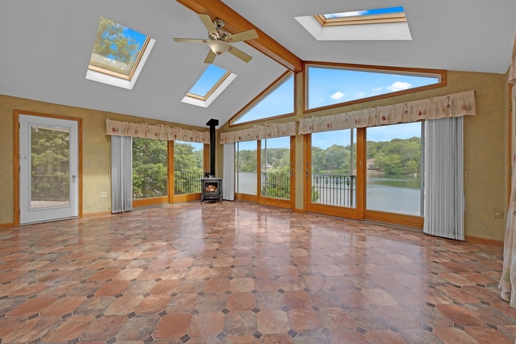 19 Crocker Ave, Lunenburg, MA, 19 Crocker Ave, Lunenburg, MA Photo #9