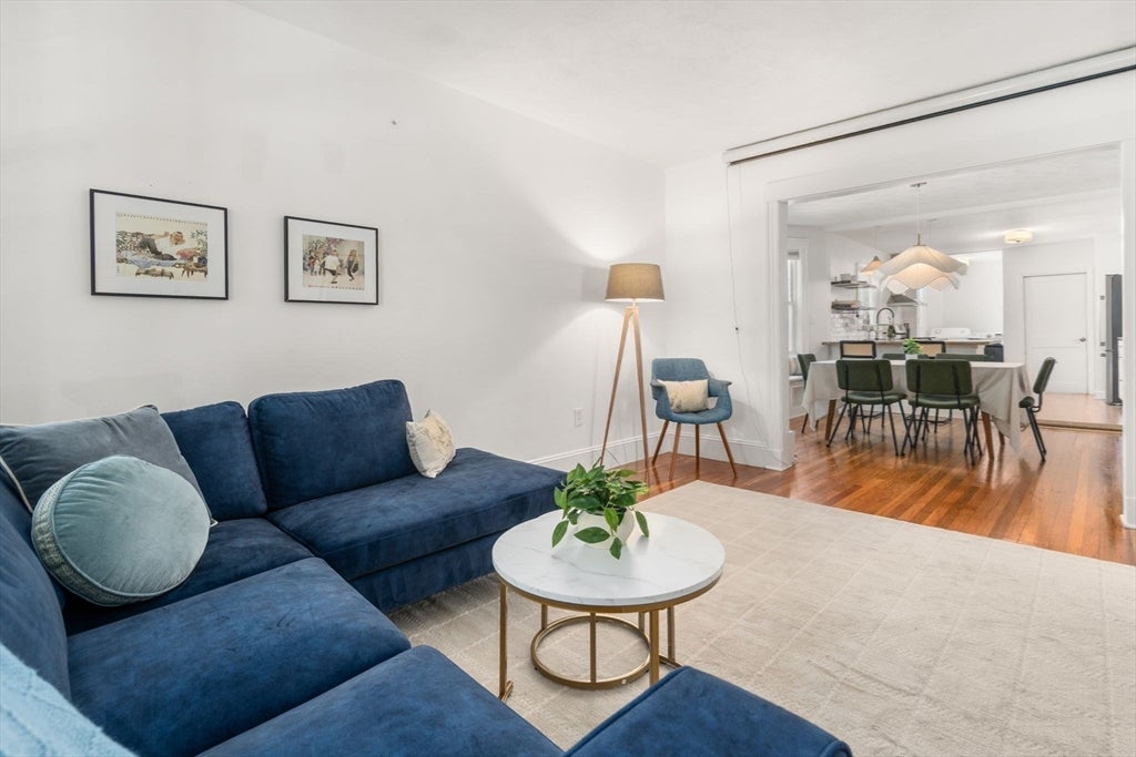 52 Ralph St 52