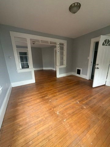 335 Oakland St, Springfield, MA Photo #2