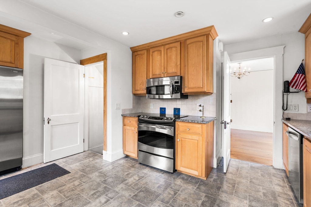 8 Auburn Rd