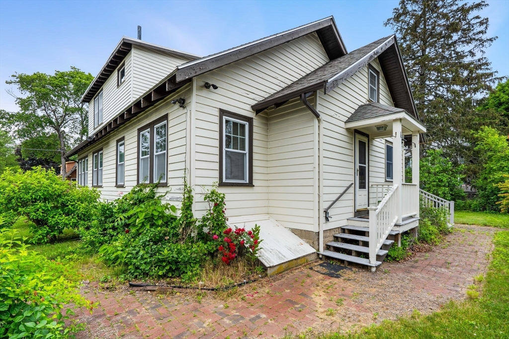8 Auburn Rd