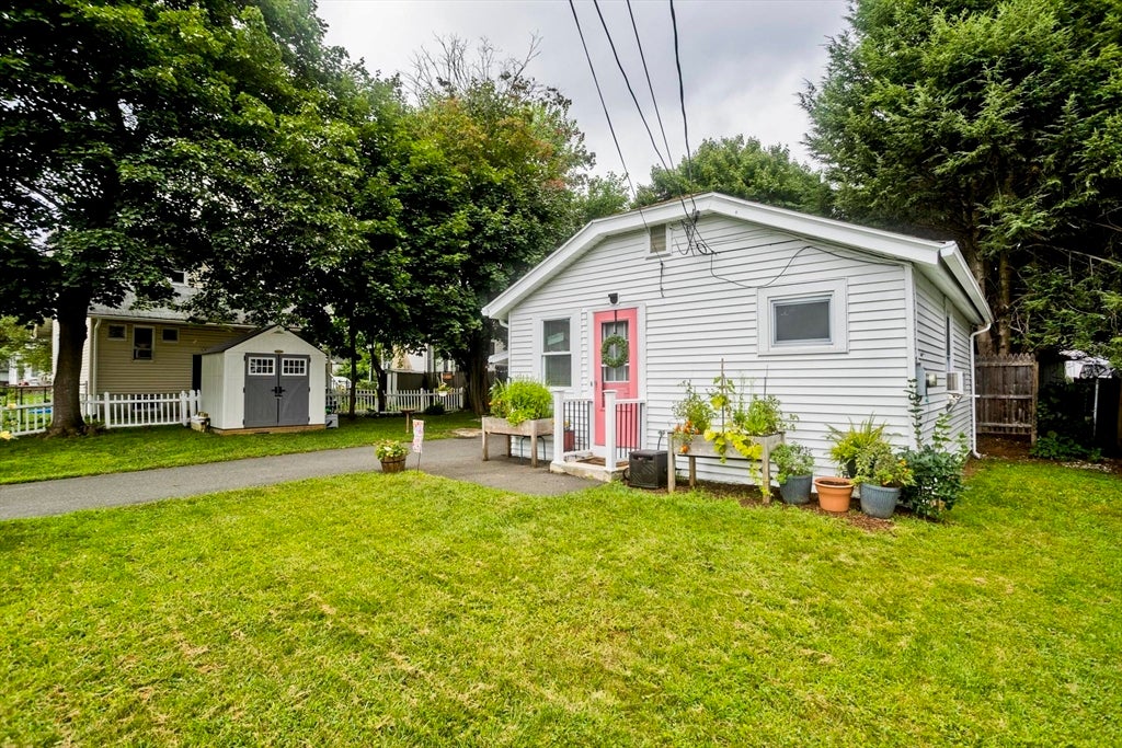 47 W School St, Westfield, MA, 47 W School St, Westfield, MA Photo #3
