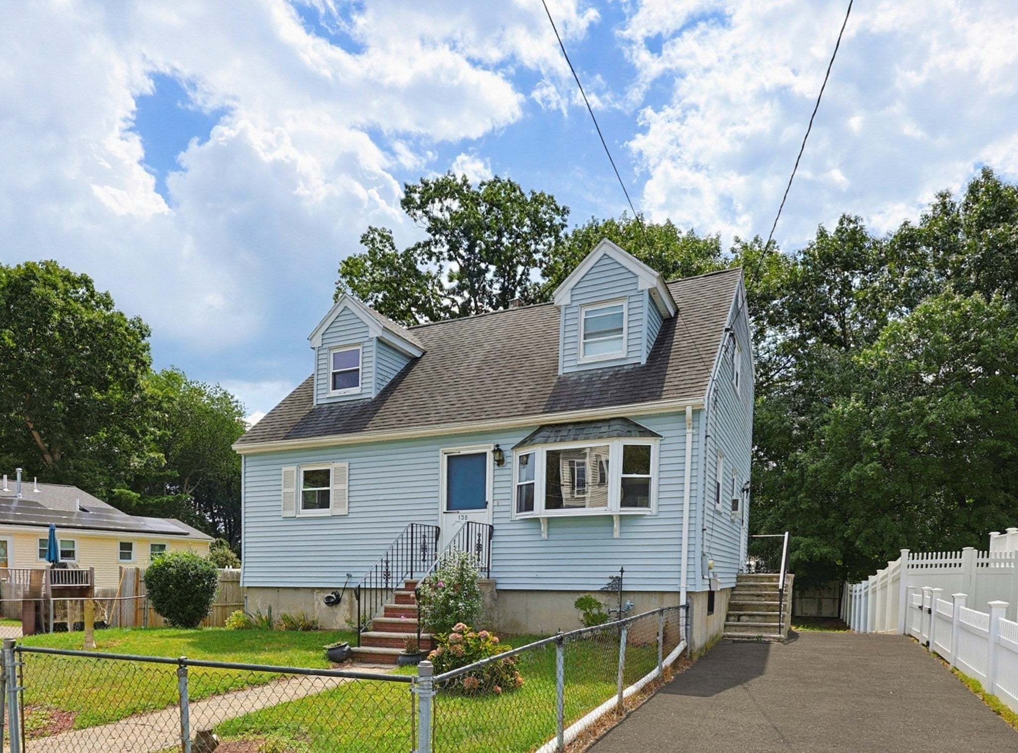 Photo of 135 Crane St, Dedham, MA