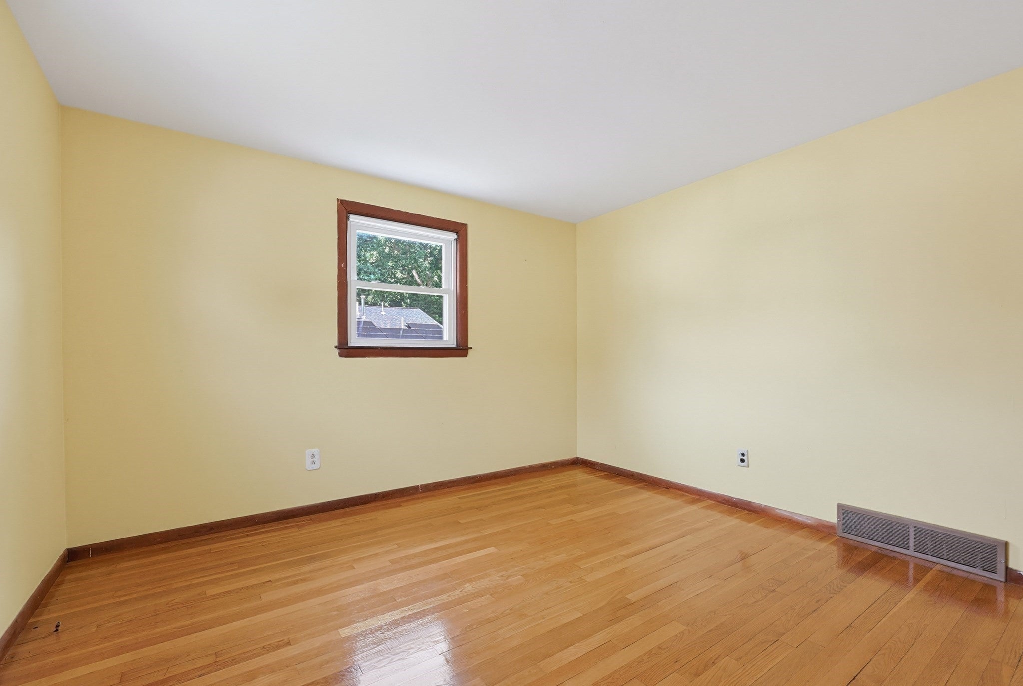 135 Crane St, Dedham, MA, 135 Crane St, Dedham, MA Photo #15