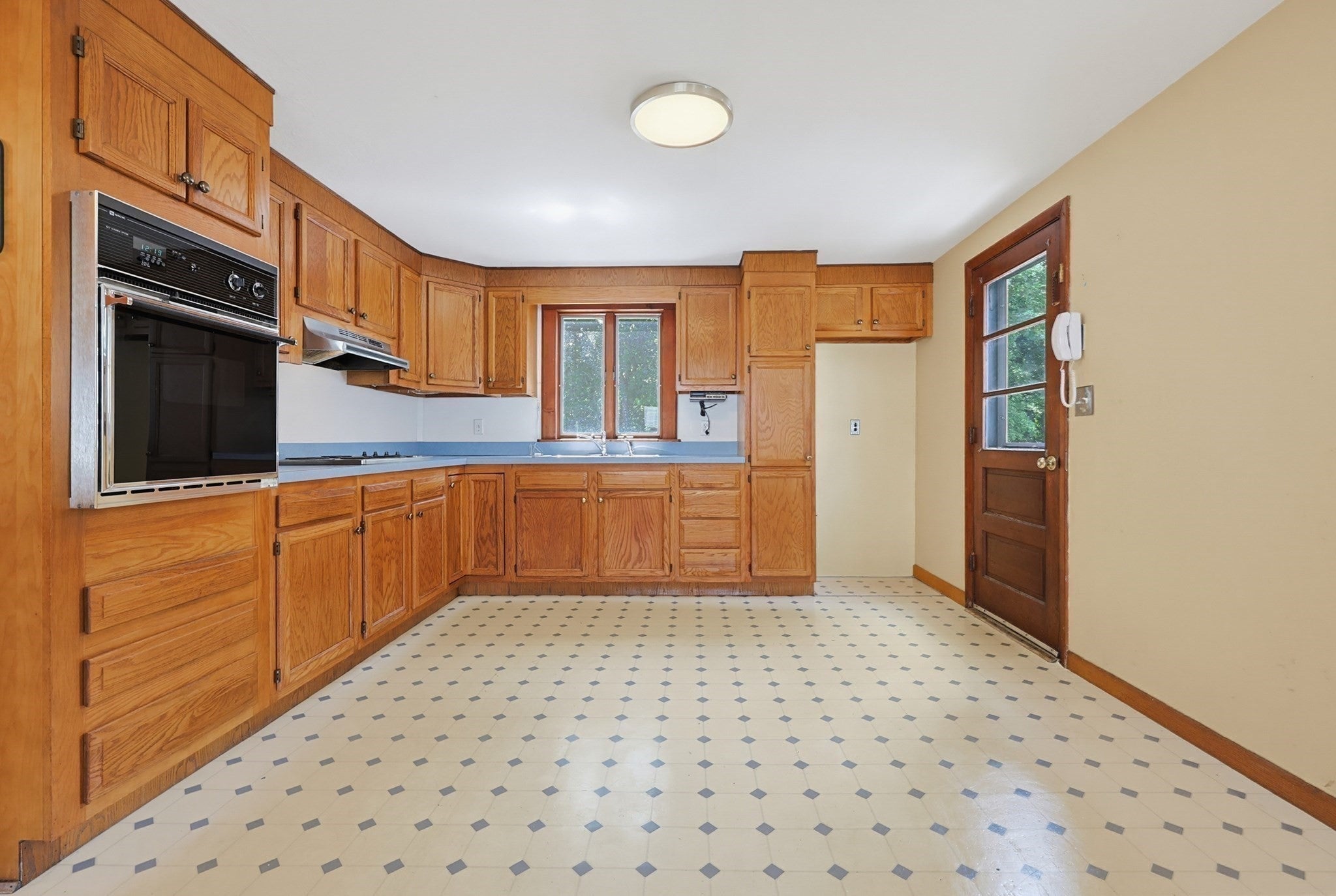 135 Crane St, Dedham, MA, 135 Crane St, Dedham, MA Photo #12