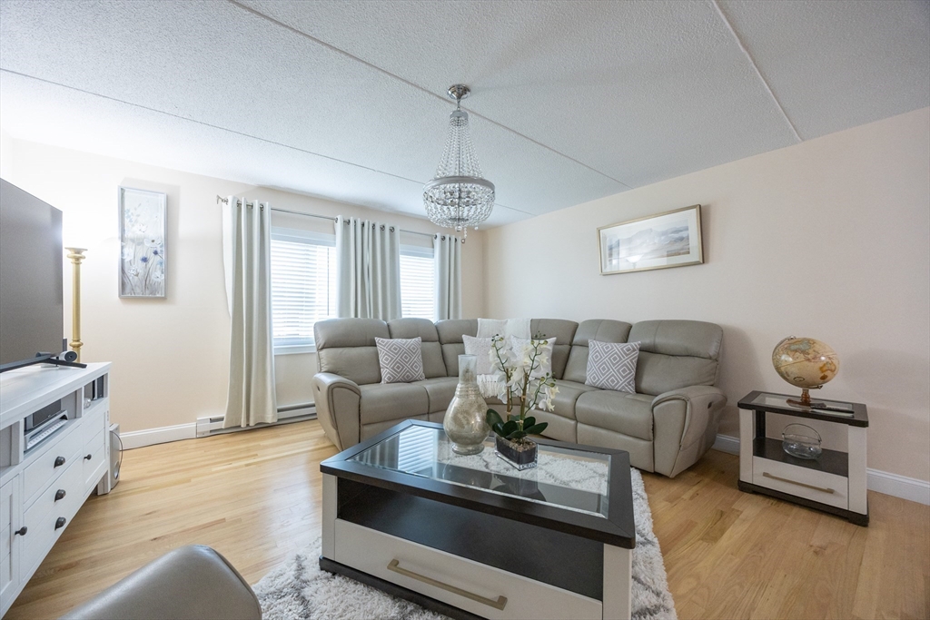 28 Faxon St 10