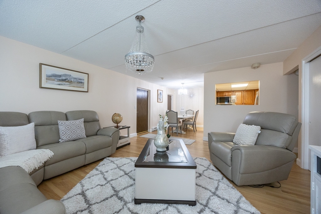 28 Faxon St 10