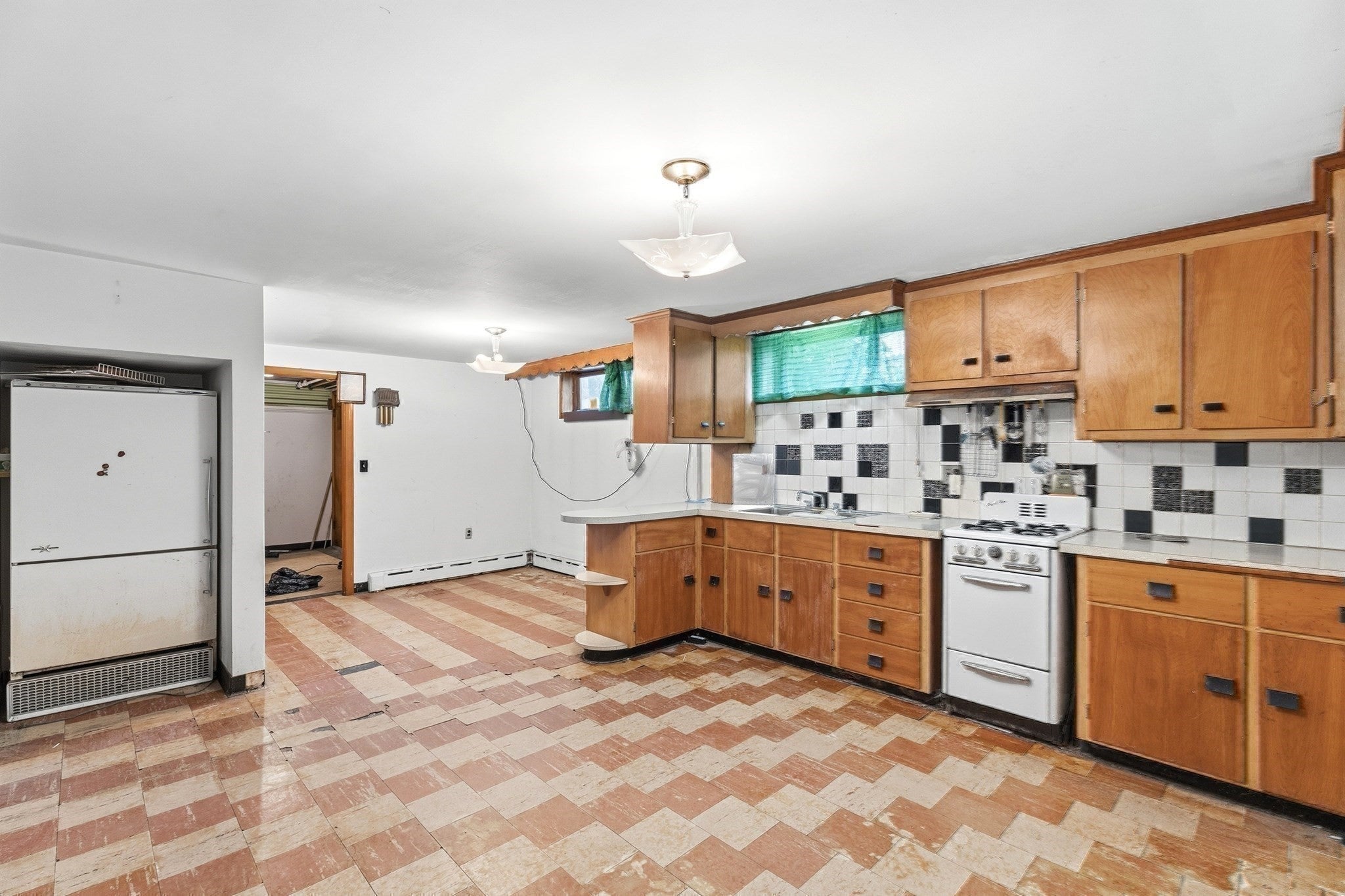 14 Coolidge St, Everett, MA, 14 Coolidge St, Everett, MA Photo #28