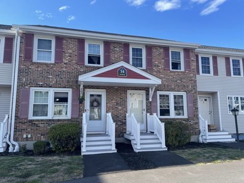 14 Fernwood Dr D Leominster MA 01453