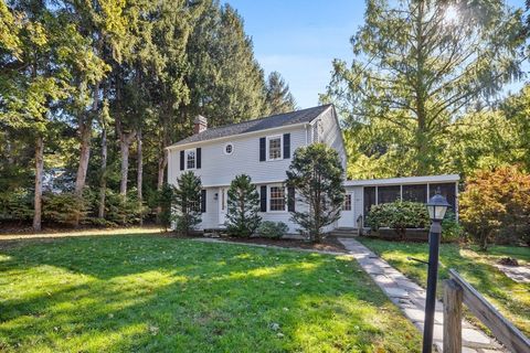 16 Woodrow Street Hudson MA 01749