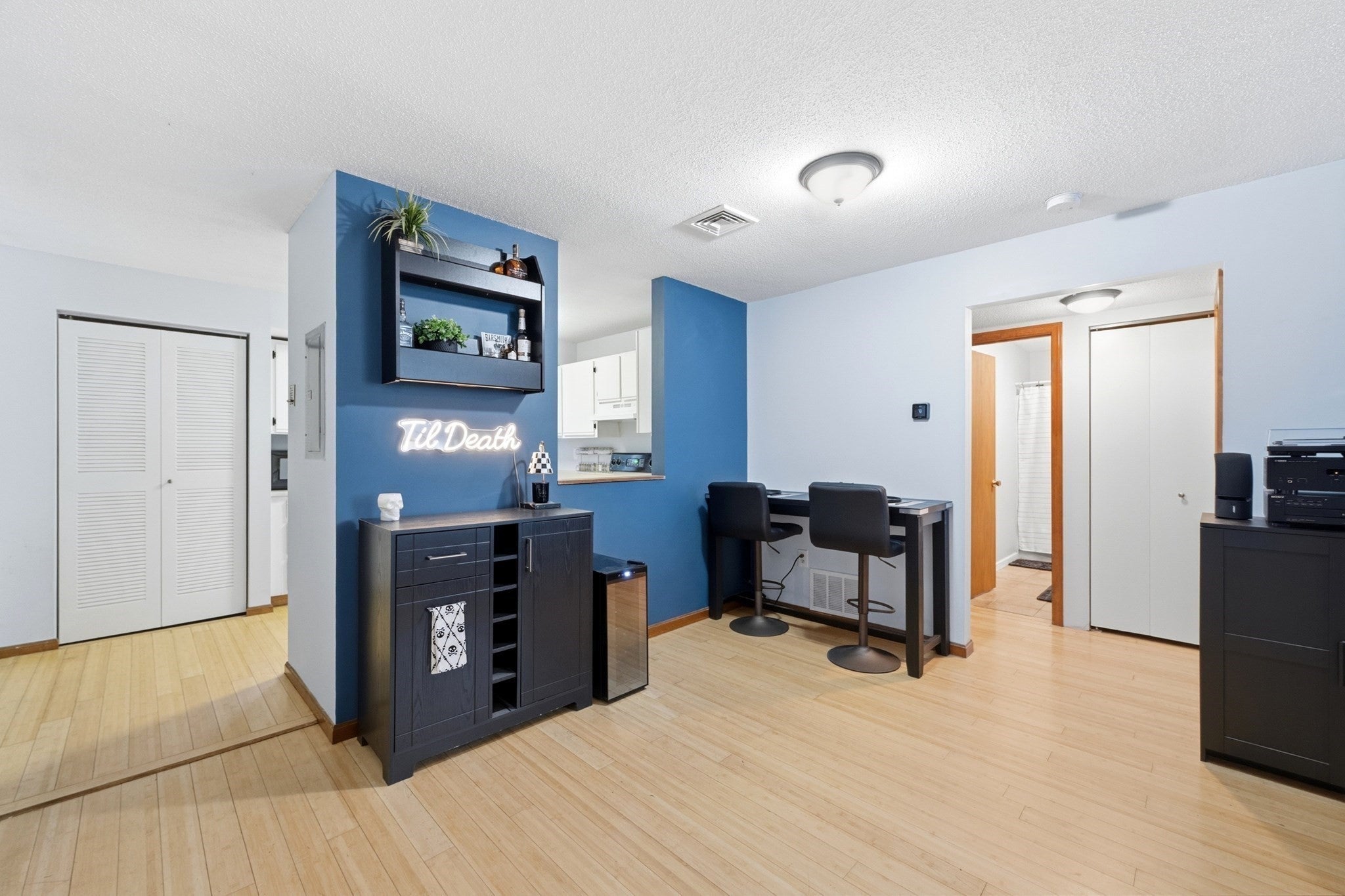 371 Aiken Ave #10, Lowell, MA Photo #7