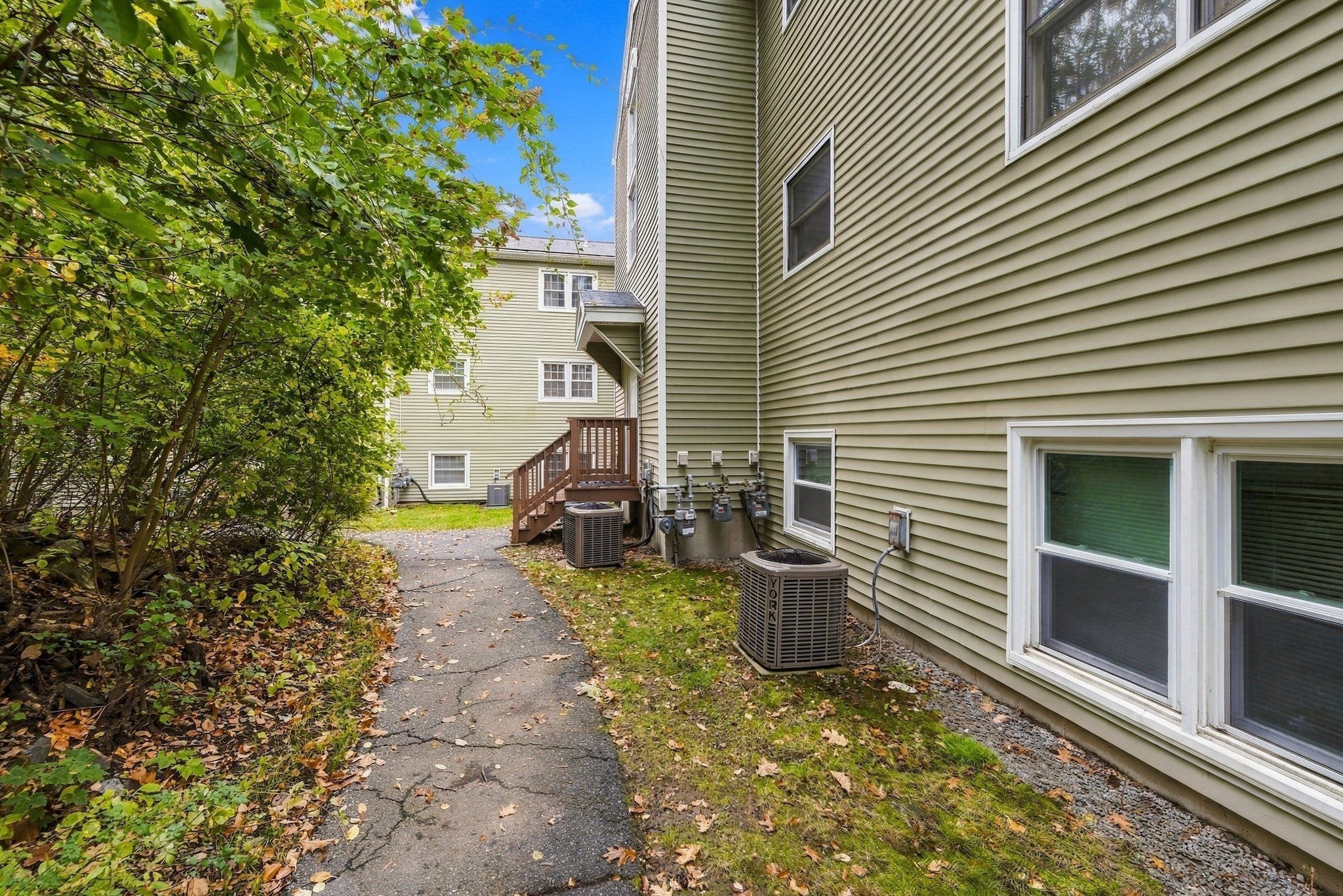 371 Aiken Ave #10, Lowell, MA Photo #29
