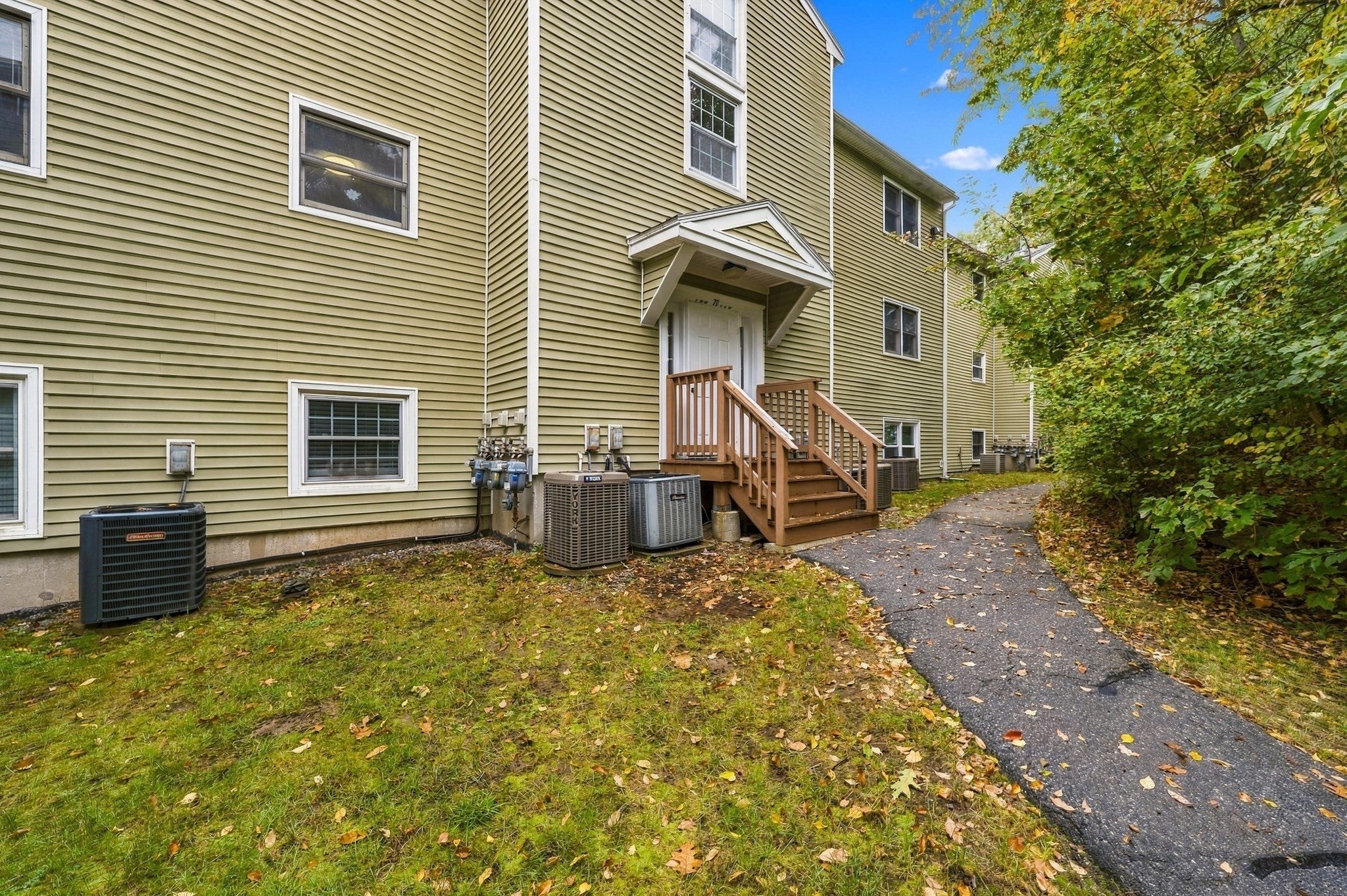 371 Aiken Ave #10, Lowell, MA Photo #27