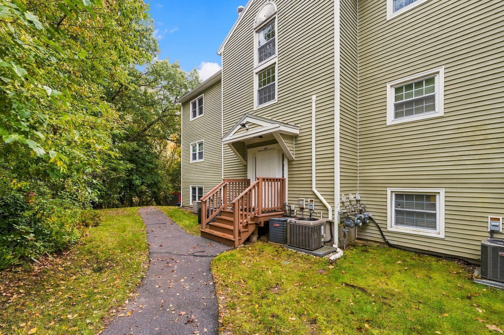 371 Aiken Ave #10, Lowell, MA Photo #26