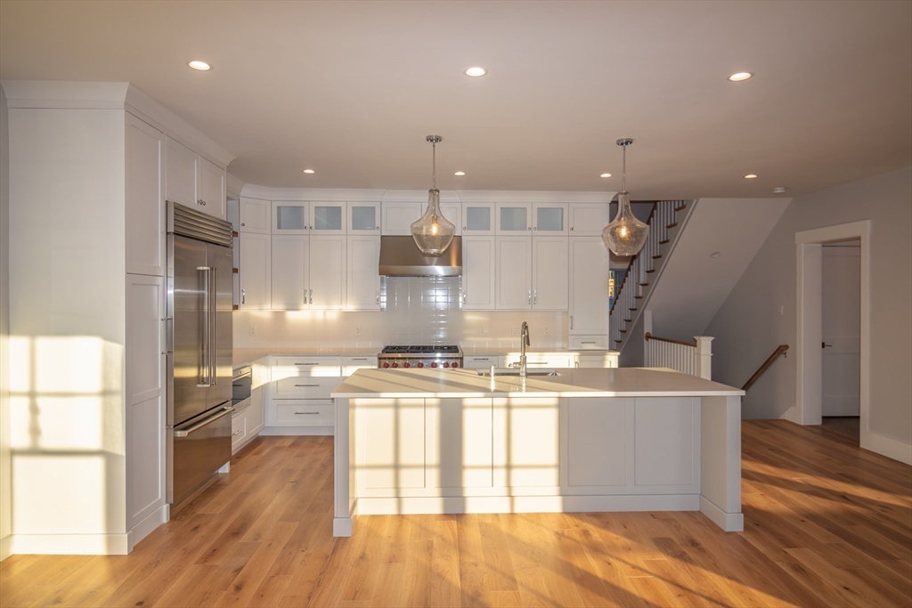 533 Woods Hole Rd B101