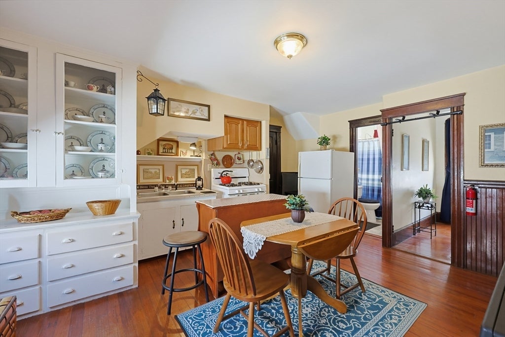 258-260 Whitman St, New Bedford, MA, 258-260 Whitman St, New Bedford, MA Photo #17