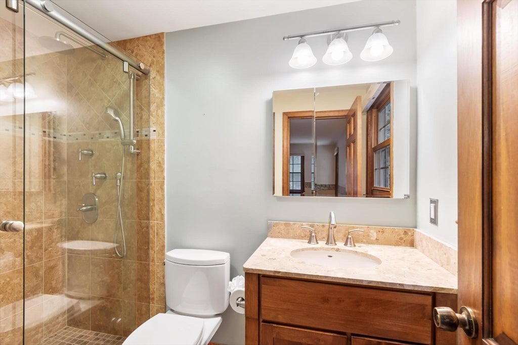 23 Banbury Dr, Westford, MA Photo #20