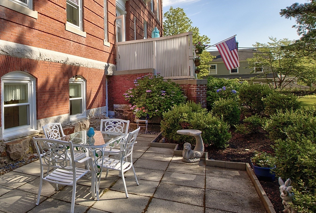 66 Haskell St GS