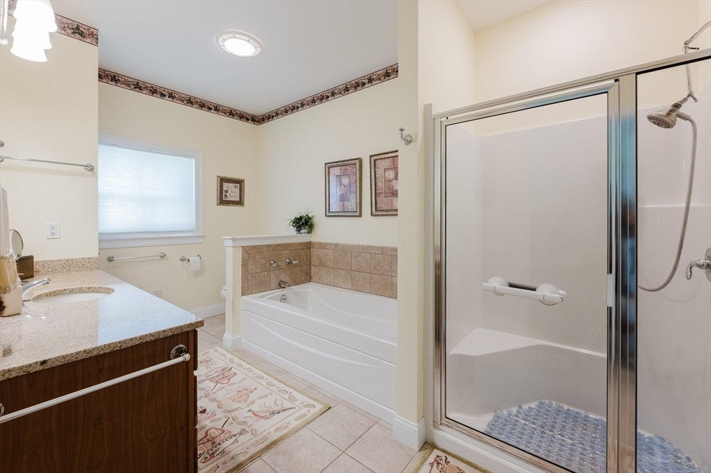 20 Hathaway Pond Circle #20, Rochester, MA, 20 Hathaway Pond Circle #20, Rochester, MA Photo #23