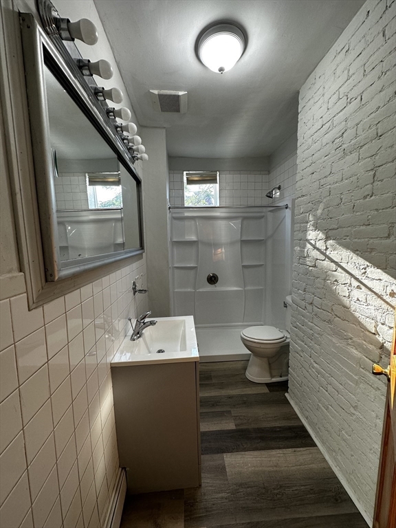 29 E Cottage