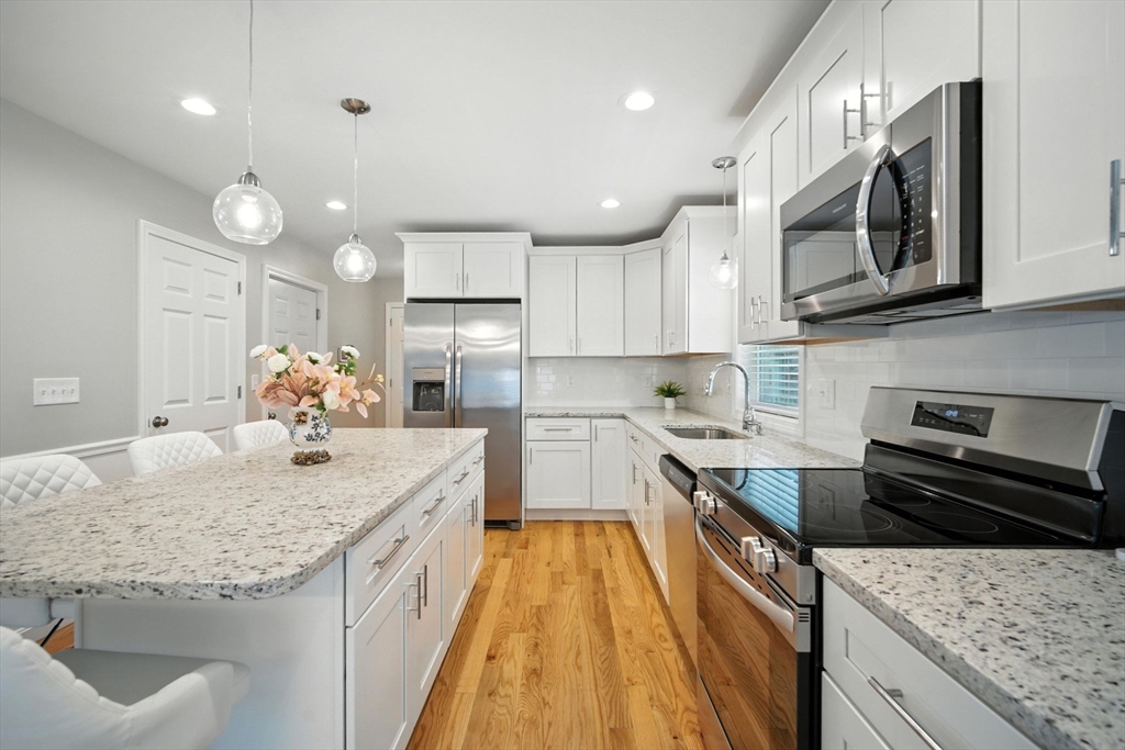 Springfield, Massachusetts 01119, United States, 4 Bedrooms Bedrooms, ,2 BathroomsBathrooms,Residential,Active,186609