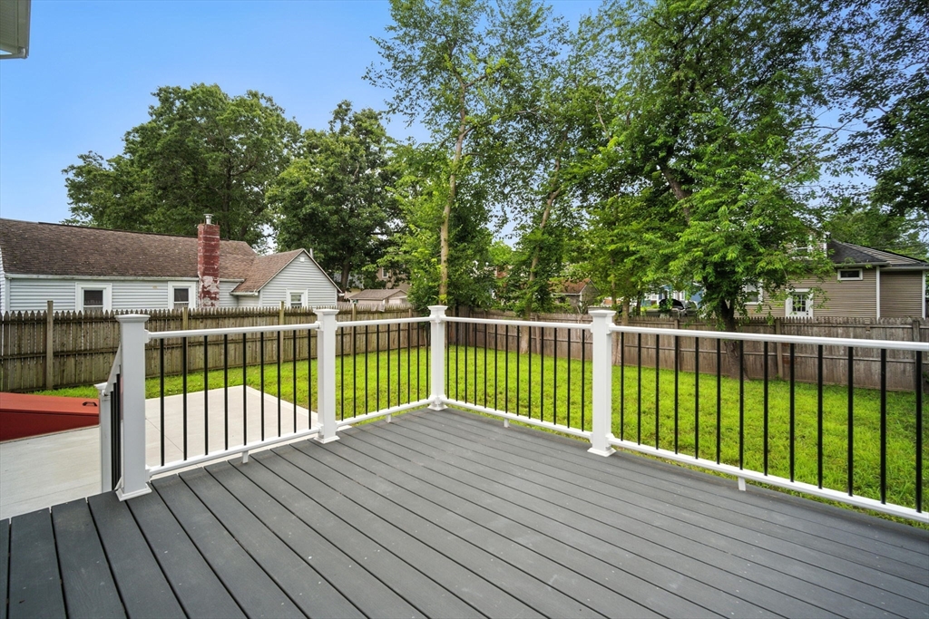 Springfield, Massachusetts 01119, United States, 4 Bedrooms Bedrooms, ,2 BathroomsBathrooms,Residential,Active,186609