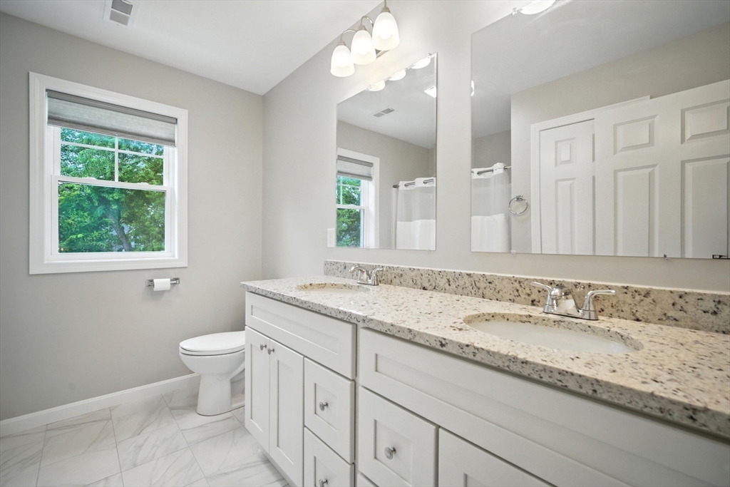 Springfield, Massachusetts 01119, United States, 4 Bedrooms Bedrooms, ,2 BathroomsBathrooms,Residential,Active,186609