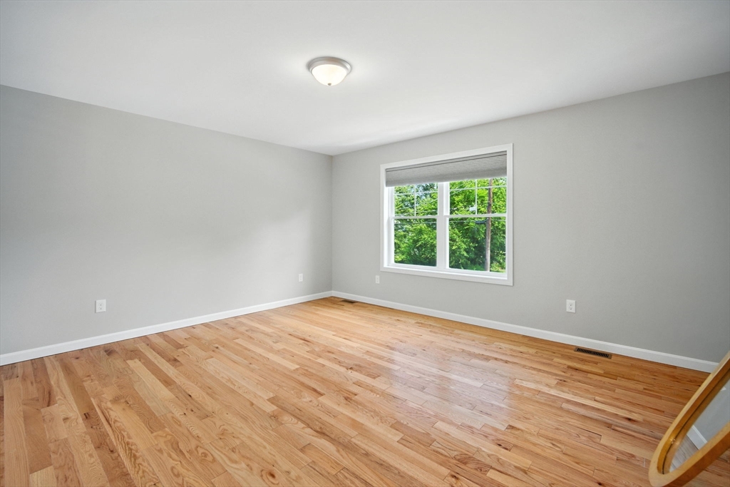 Springfield, Massachusetts 01119, United States, 4 Bedrooms Bedrooms, ,2 BathroomsBathrooms,Residential,Active,186609