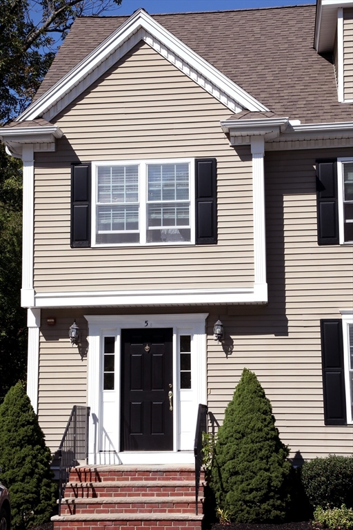 8 Pilgrim St 5