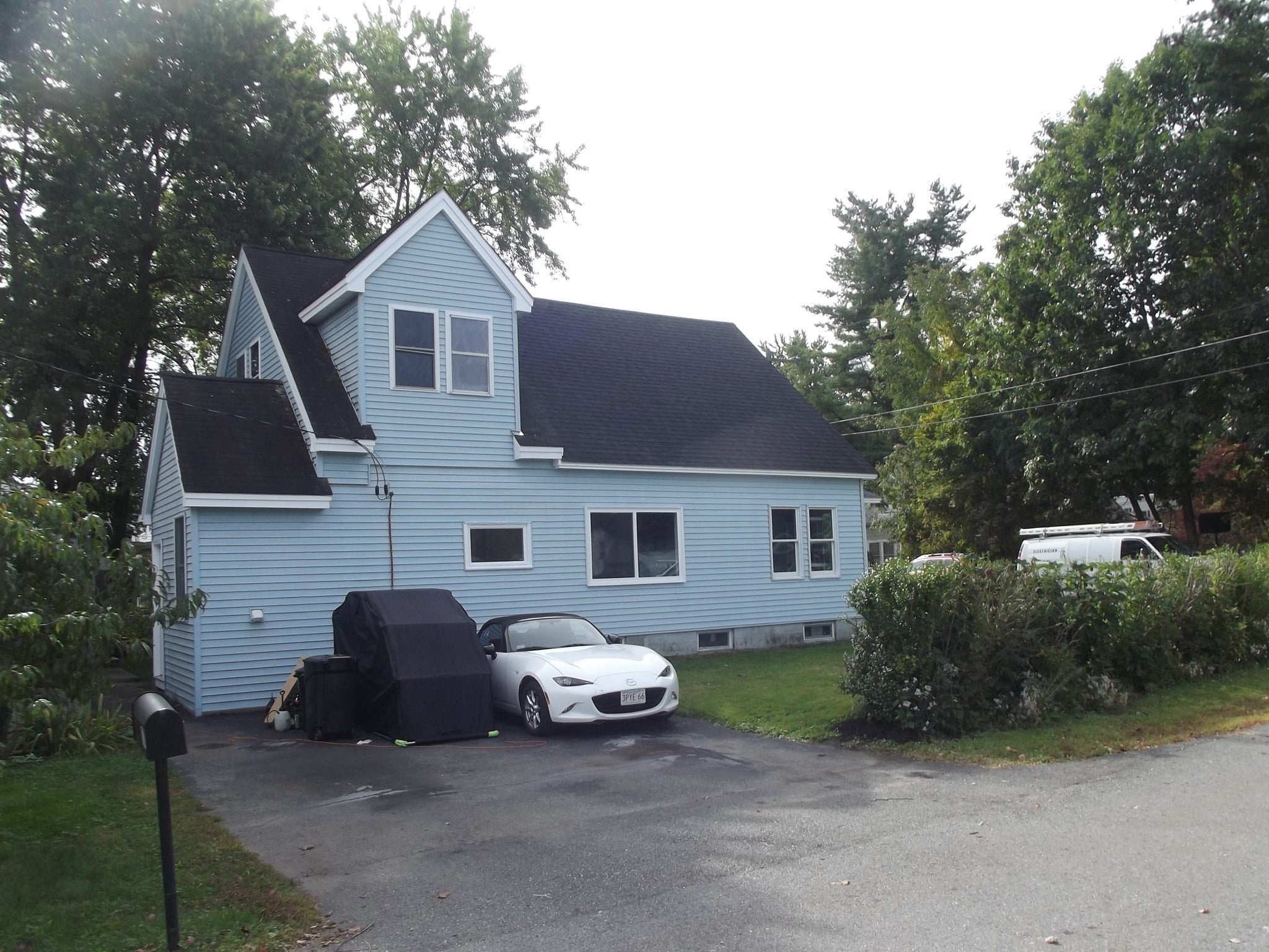 27 Elizabeth St, Lunenburg, MA Photo #8