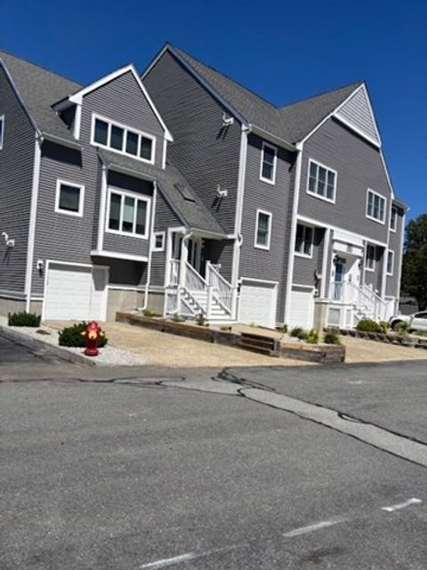 700 Shore Drive 902 Fall River MA 02721