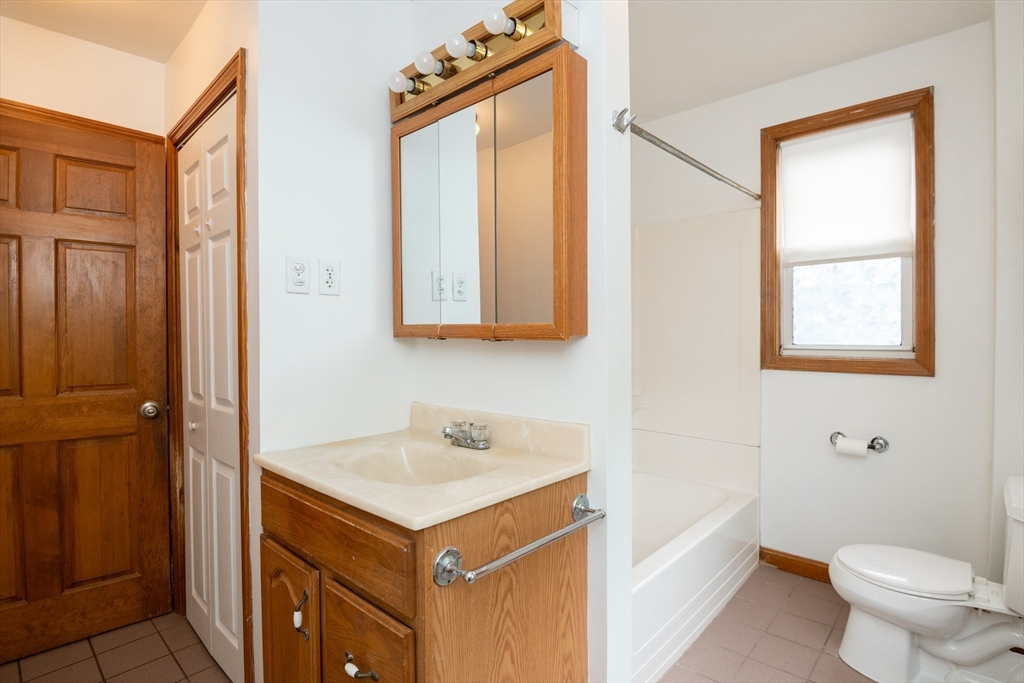 9 Emerald ST #A, Wakefield, MA Photo #17