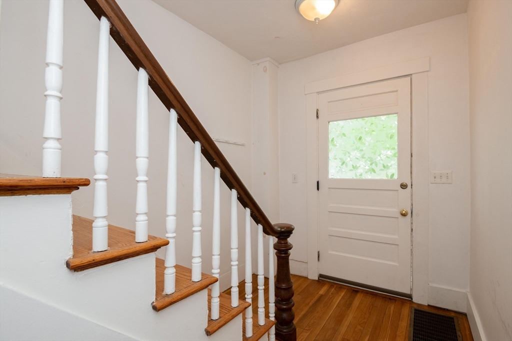 9 Emerald ST #A, Wakefield, MA Photo #5