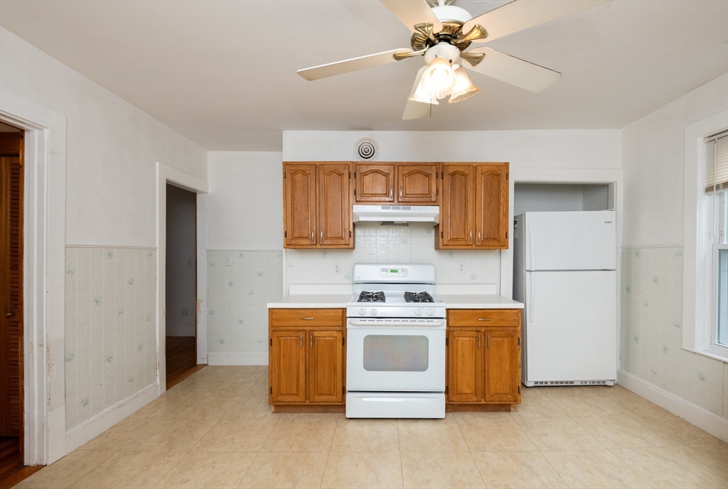 9 Emerald ST #A, Wakefield, MA Photo #9
