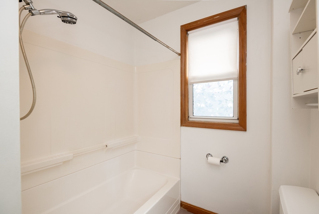 9 Emerald ST #A, Wakefield, MA Photo #18