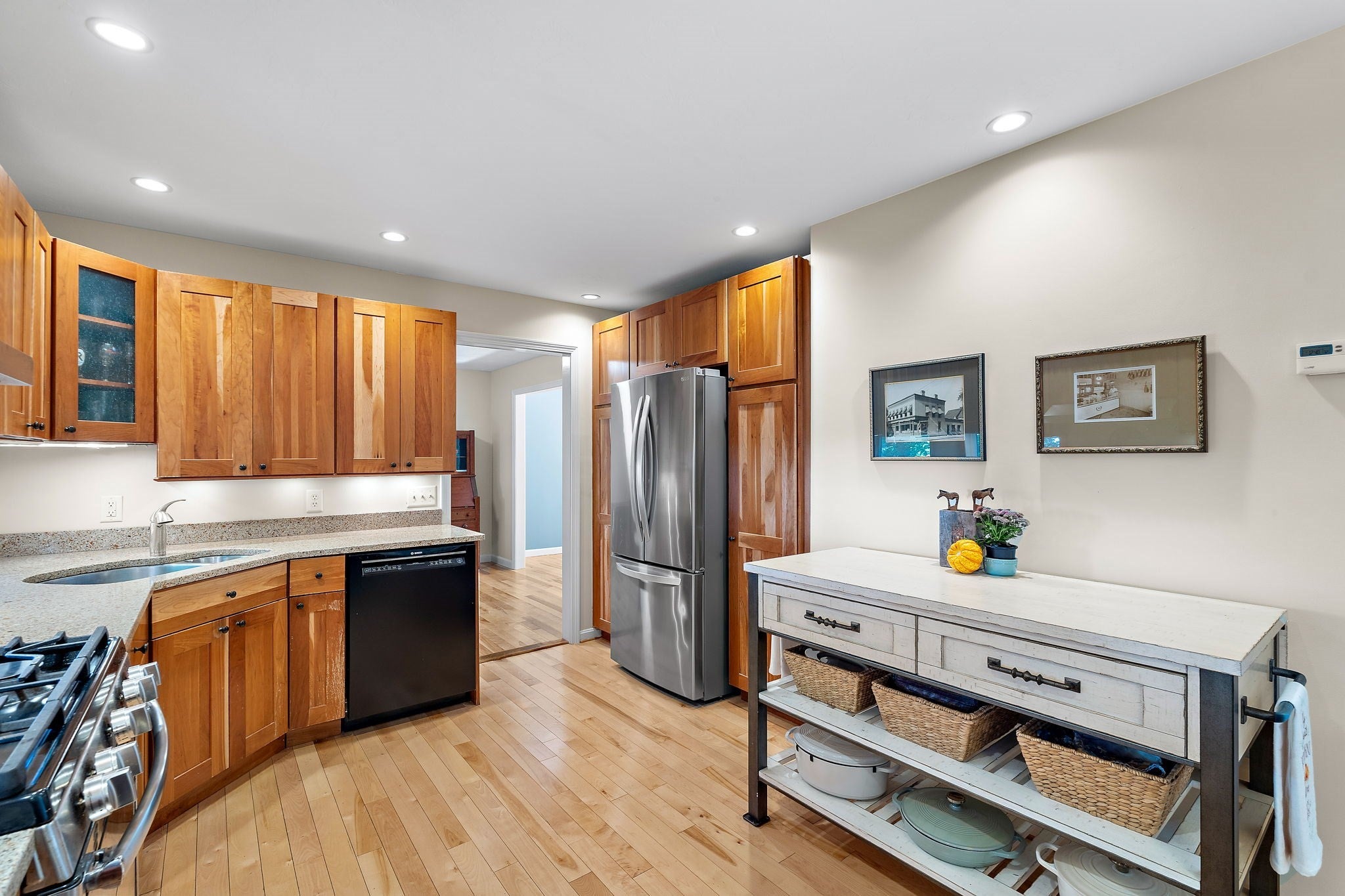 10 Trevor Ln, Worcester, MA Photo #10