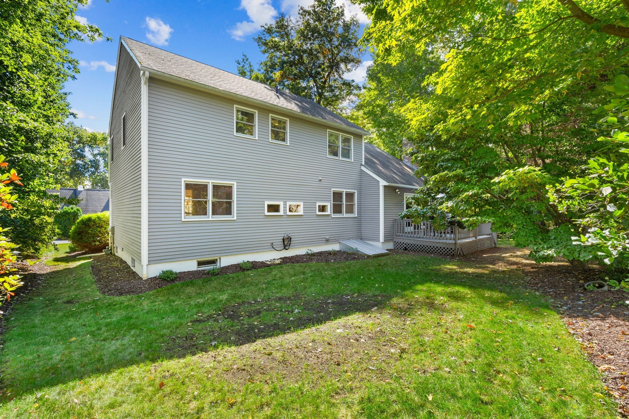 10 Trevor Ln, Worcester, MA Photo #32