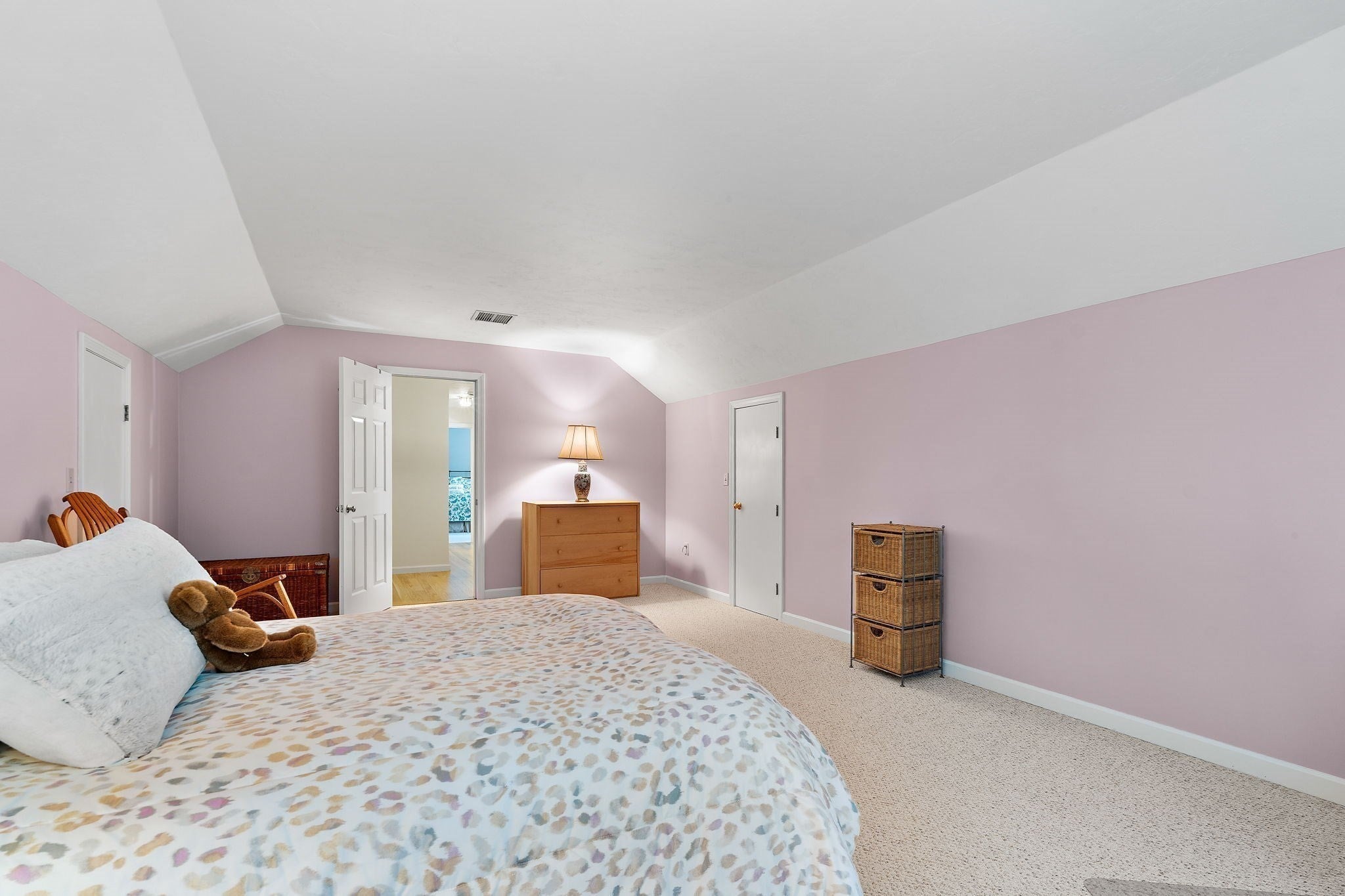 10 Trevor Ln, Worcester, MA Photo #18